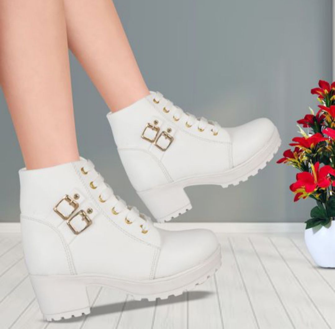 Ladies boot design online