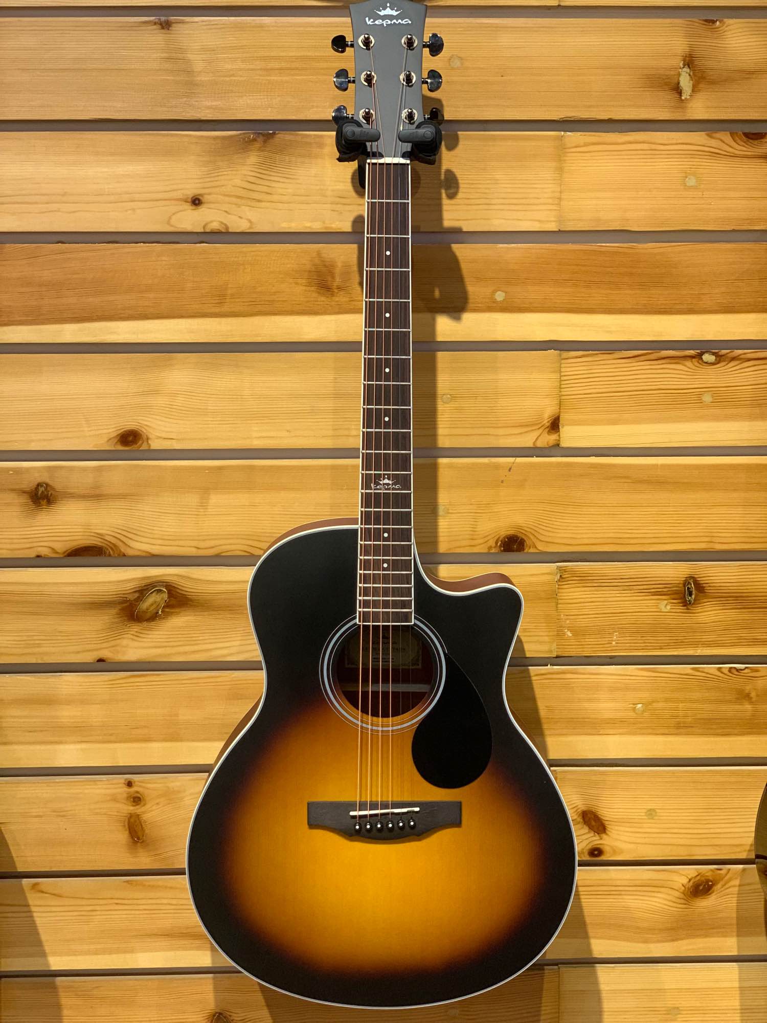 Kepma A1ce Semi-acoustic Guitar with Kepma Padded Bag and