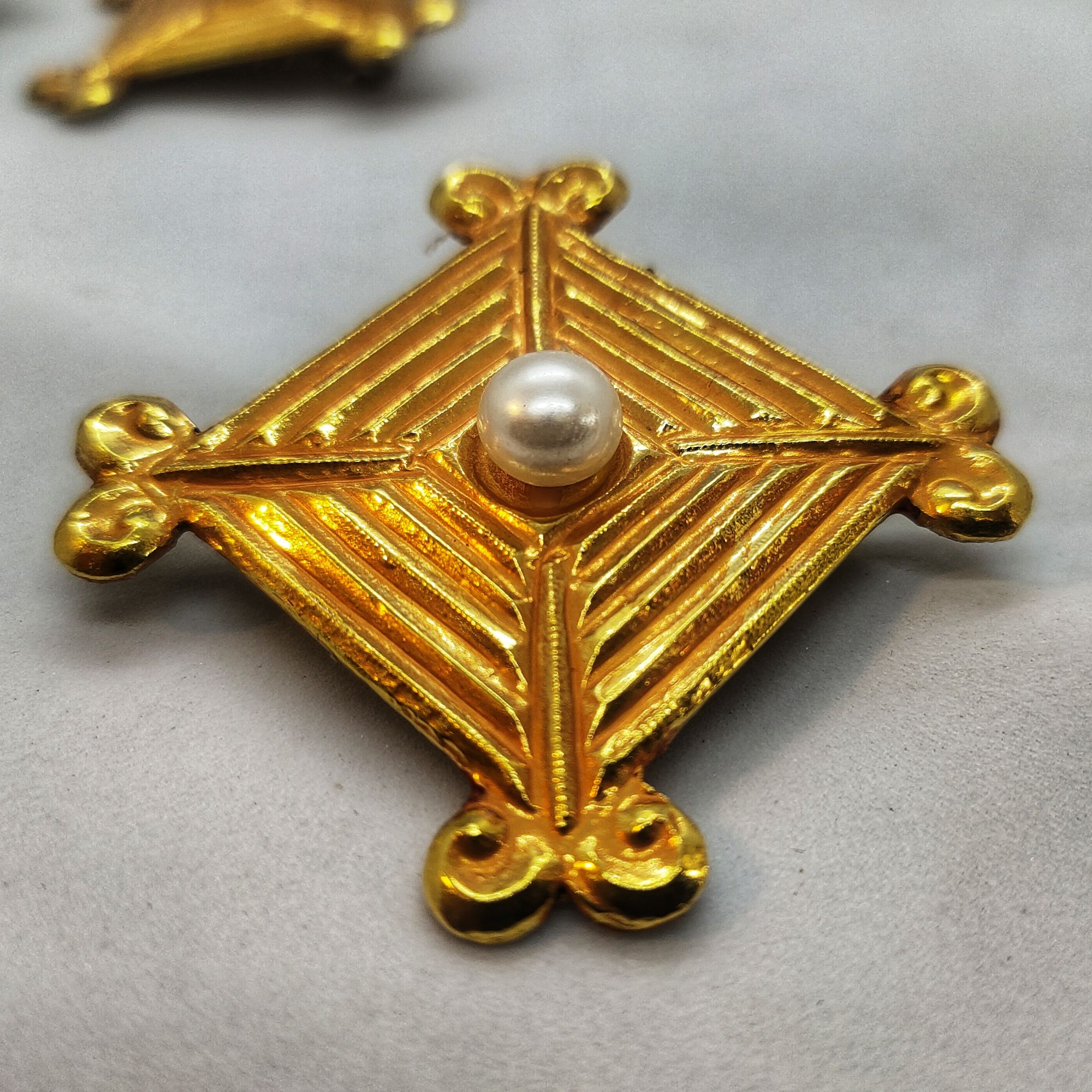 Silam Sakma Coat and Saree Pin - Mythical Symbol Of Kirat