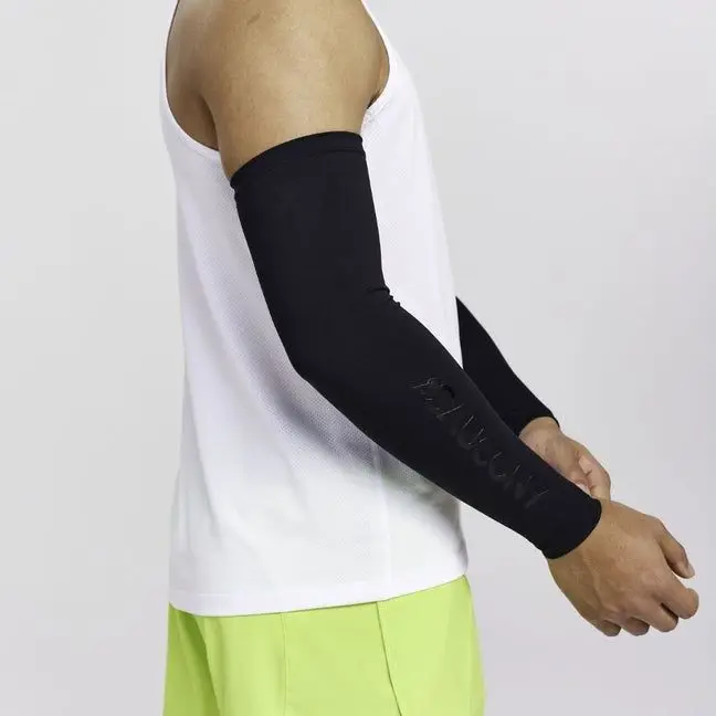 Nike Dri-Fit UV Solar Arm Sleeves - 1 Pair - Unisex - Adult : :  Sports & Outdoors